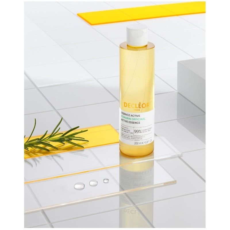 
                  
                    DECLÈOR Rosemary Officinal Active Essence 200ml
                  
                